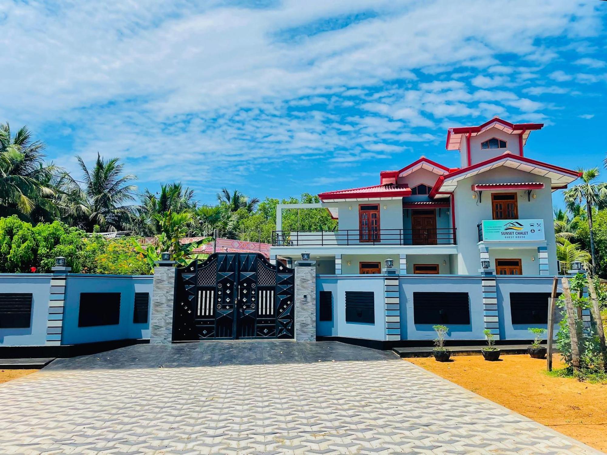 Sunset Chalet Mullaittivu Exterior photo